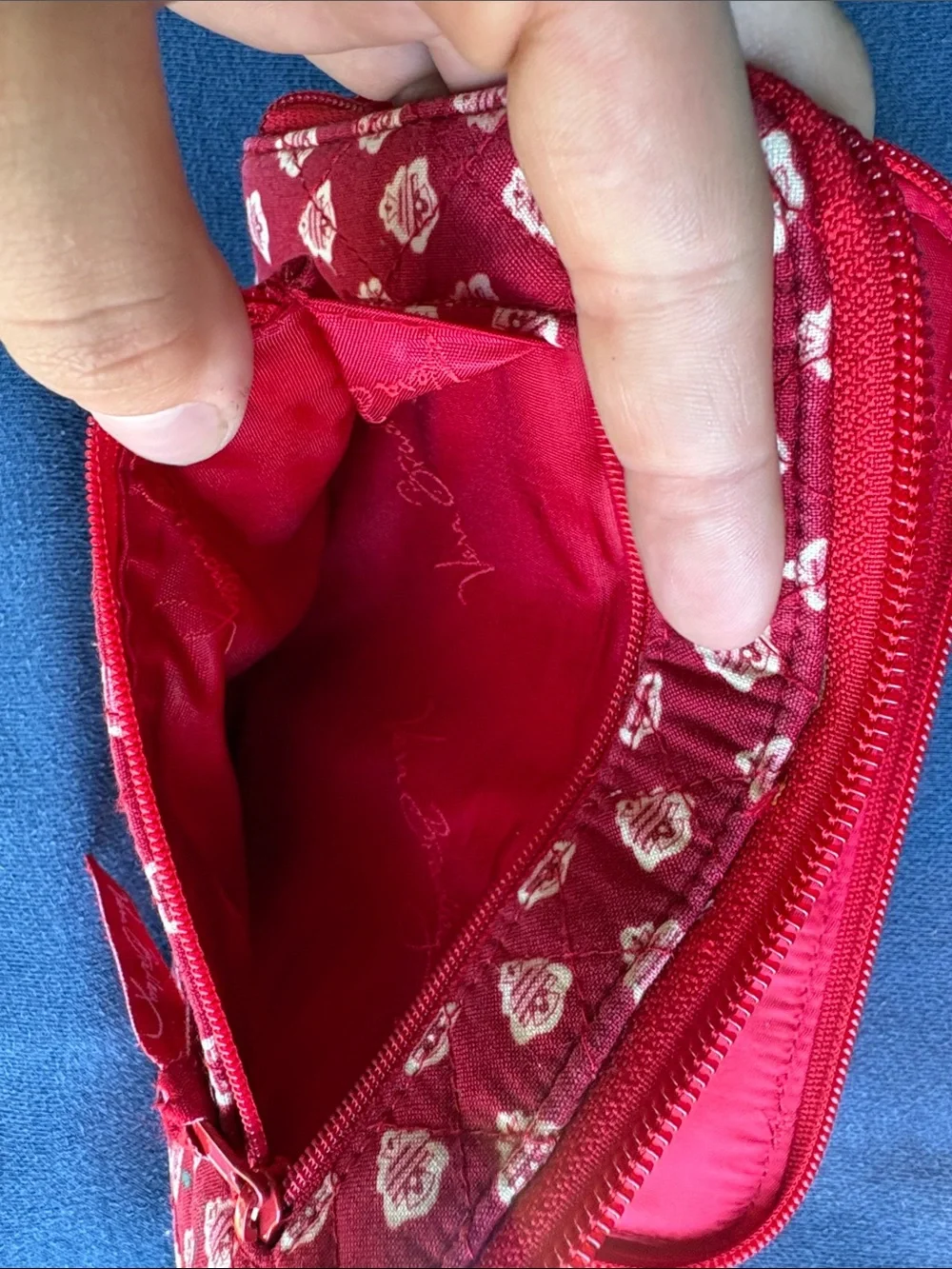Vera Bradley Red Quilted Zip Wallet with Black Paisley Accent - Picture 4 of 12